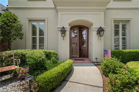 137 Mark Smith Dr, Mandeville, LA 70471 photo 1