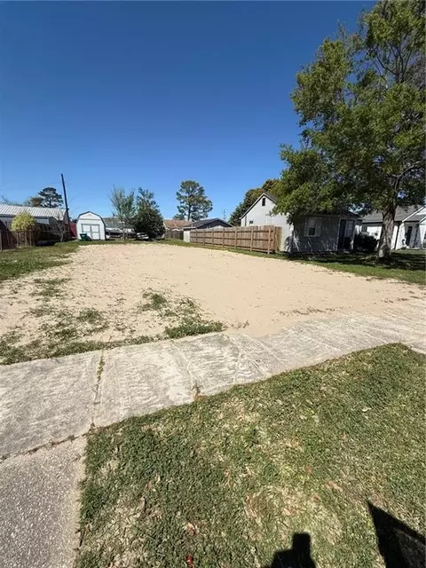 2011 Idaho Ave, Kenner, LA 70062