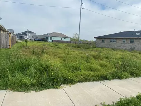 11327 Will Stutley Dr, New Orleans, LA 70128