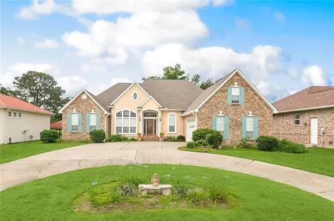 10 Harbor Cv, Slidell, LA 70458 photo 1