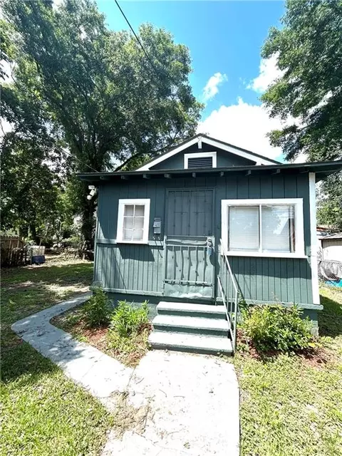 1420 Red Allen Way, New Orleans, LA 70114