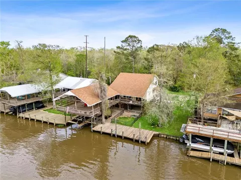 20745 Henry Rd, Springfield, LA 70462 photo 1