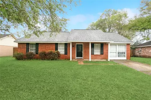 1465 Sunset Dr, Slidell, LA 70460 photo 1