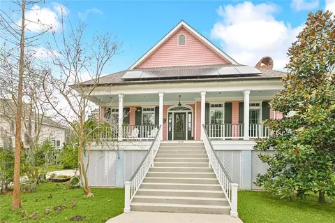 310 West St, Mandeville, LA 70448 photo 1