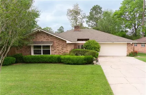 1418 Independence Dr, Slidell, LA 70458 photo 1
