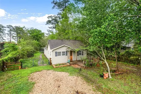 1333 Lafitte St, Mandeville, LA 70448 photo 1