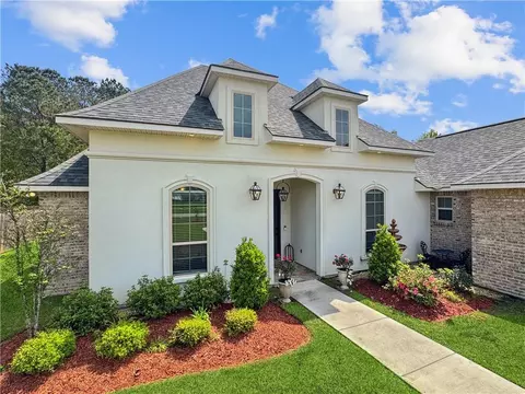 205 Saw Grass Loop, Covington, LA 70435 photo 1