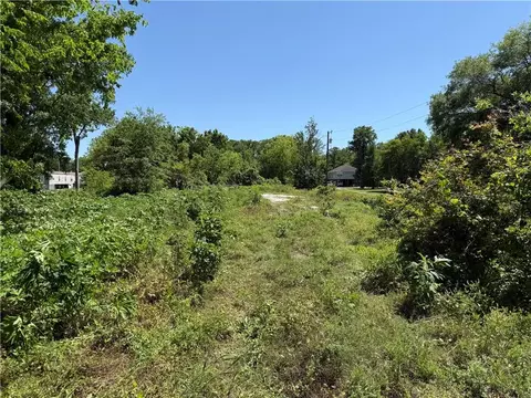 965 Jean Lafitte Blvd, Jean Lafitte, LA 70067