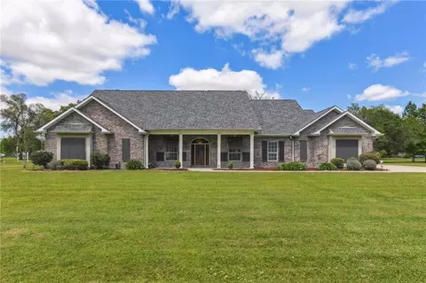 212 Cedar Grove Ln, Belle Chasse, LA 70037