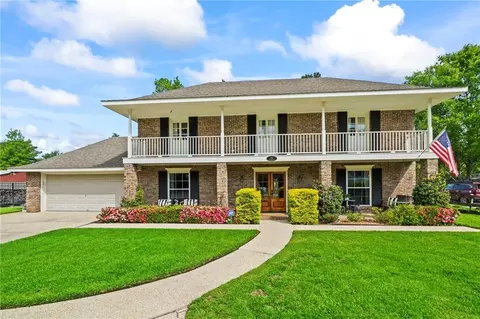 616 Marilyn Dr, Mandeville, LA 70448 photo 1