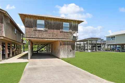 32795 Cypress Dr, Killian, LA 70462 photo 1