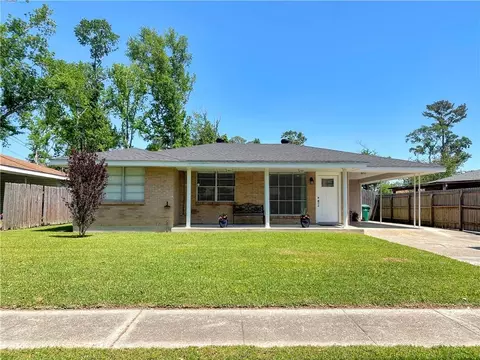 424 Hickory Dr, Slidell, LA 70458 photo 1