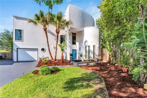 4809 Neyrey Dr, Metairie, LA 70002