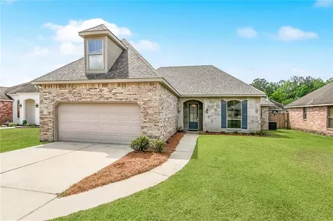 255 Vintage Dr, Covington, LA 70433 photo 1