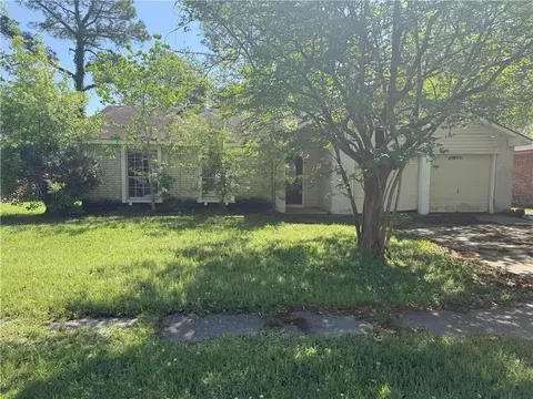 202 W Queens Dr, Slidell, LA 70458 photo 1