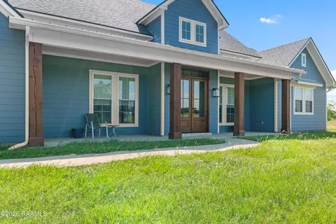 220 Bee Hebert Rd, Scott, LA 70583