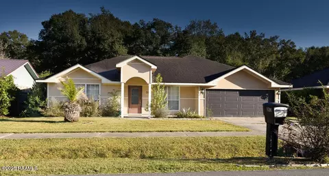 303 Terry Dr, Lafayette, LA 70501