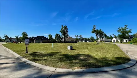676 Dockside Dr, Slidell, LA 70461 photo 3