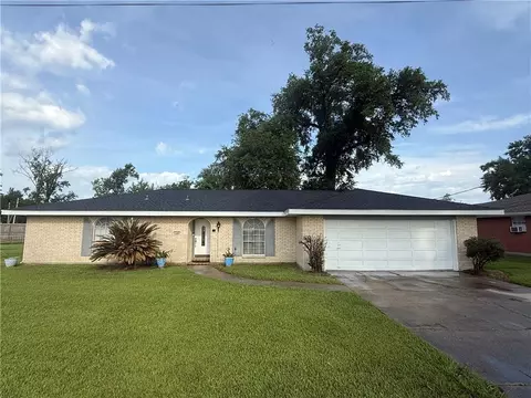 328 St Anthony St, Luling, LA 70070 photo 1