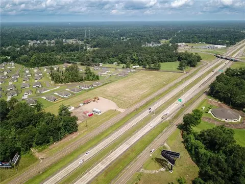 39599 SW I-55 Service Rd, Ponchatoula, LA 70454