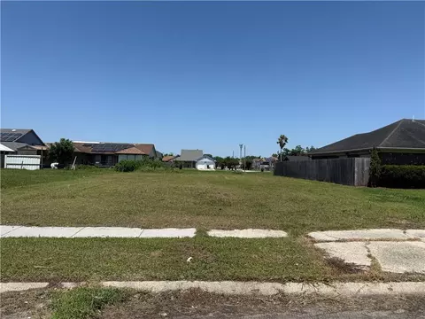 13933 Explorers Ave, New Orleans, LA 70129