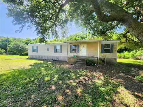 201 Caroline Dr, Port Sulphur, LA 70083