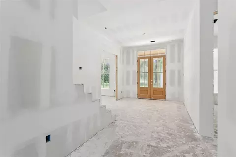 Entry Way - 1190 Dove Park Rd, Covington, LA 70433 photo 6 of 8