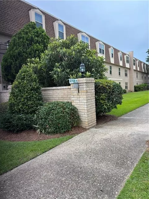 2708 Whitney Pl #812, Metairie, LA 70002