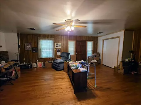 Living - 46282 Morris Rd, Hammond, LA 70401 photo 3 of 3