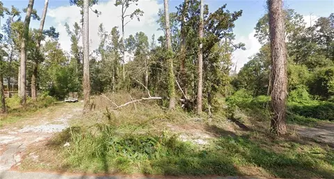1377 Dupart St, Mandeville, LA 70448