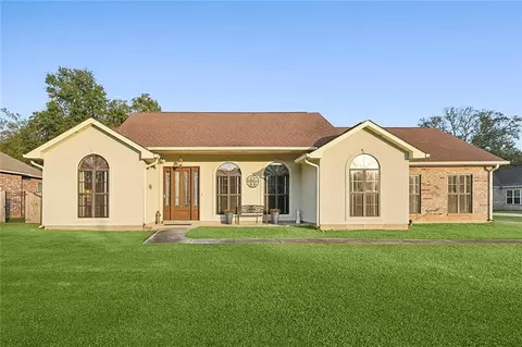 39602 E Tiger Loop, Ponchatoula, LA 70454 photo 1