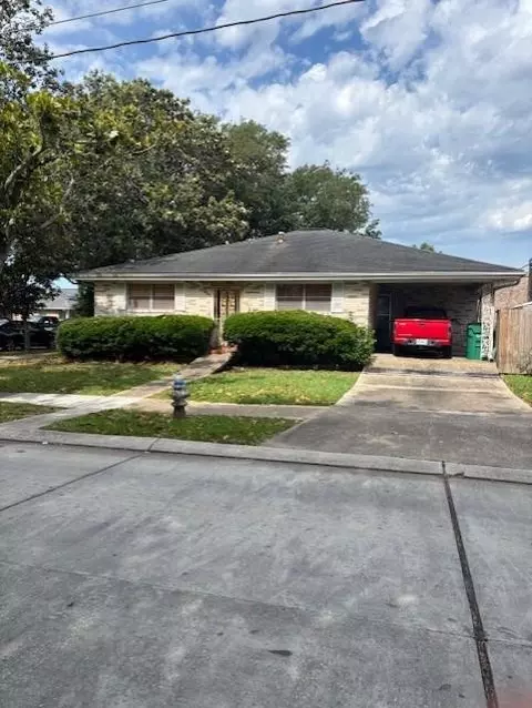 305 Lilac St, Metairie, LA 70005