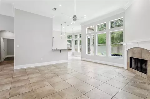 Living - 322 Palermo Dr, Slidell, LA 70458 photo 5 of 6