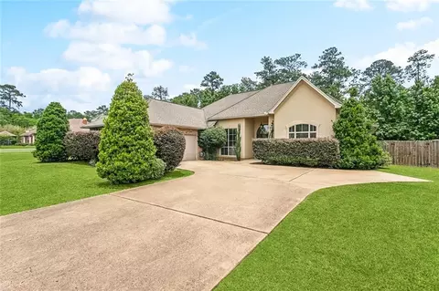 Exterior - 322 Palermo Dr, Slidell, LA 70458 photo 3 of 3