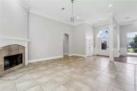 Living - 322 Palermo Dr, Slidell, LA 70458 photo 6 of 6