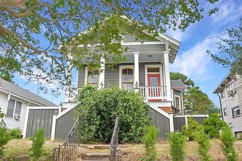 4445 Demontluzin St, New Orleans, LA 70122