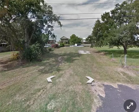 58577 Elenore Dr, Lacombe, LA 70445