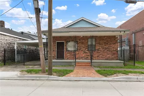 8312 Freret St, New Orleans, LA 70118