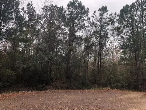419 Parlange Dr, Pearl River, LA 70452