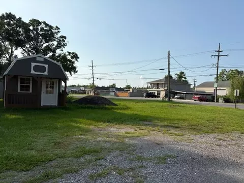 2951 E St Bernard Hwy Hwy, Meraux, LA 70075