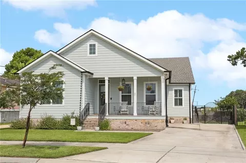 1908 Alexander Ave, Arabi, LA 70032 photo 1