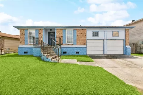 3105 Primwood Dr, Harvey, LA 70059