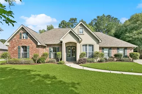 1061 Tallow Tree Dr, Mandeville, LA 70448 photo 1