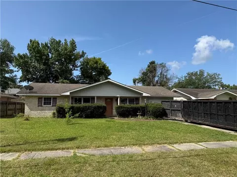 311 Dover St, Slidell, LA 70458 photo 1