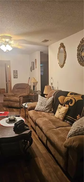 Living - 72422 Rose St, Covington, LA 70435 photo 1 of 1