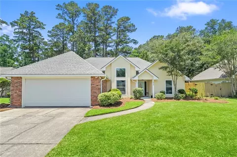 1833 Octavia Dr, Mandeville, LA 70448 photo 1