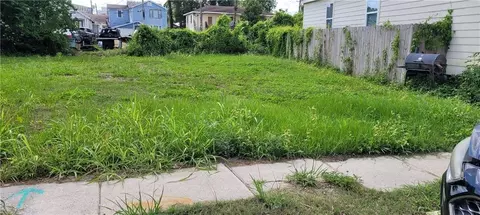 3255 Bloomingdale Ct, New Orleans, LA 70125