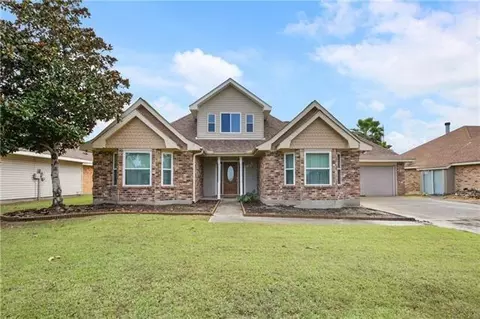 335 Moonraker Dr, Slidell, LA 70458 photo 1