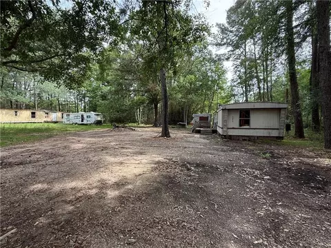 26107 E 26093 E Birch St, Lacombe, LA 70445