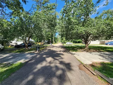 Walnut Street, Covington, LA 70433 photo 2
